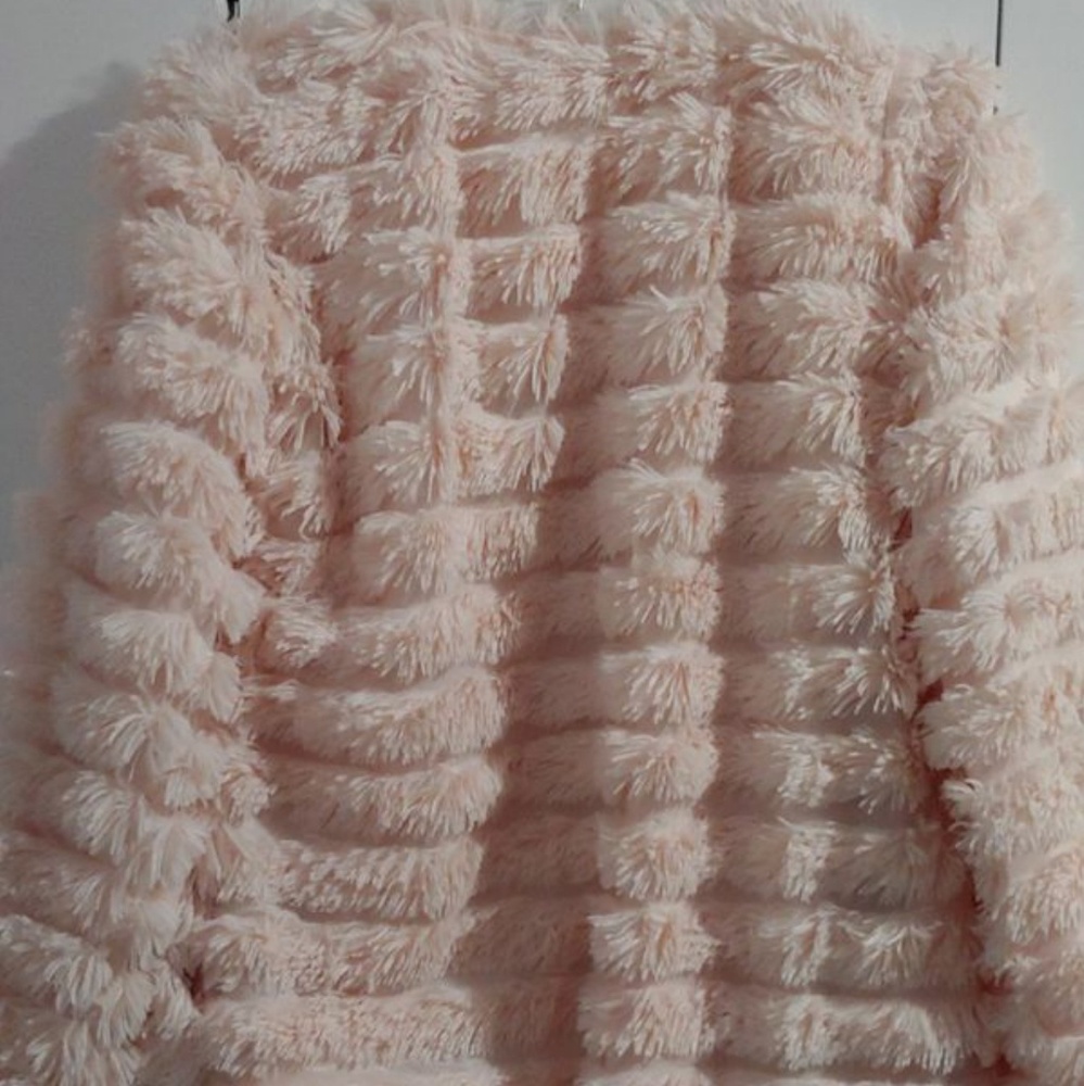 Pink/Peach Shaggy Minky Coat with Satin lining. Si
